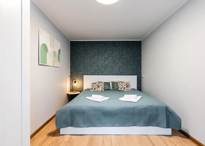 Cozy Coner Apartment